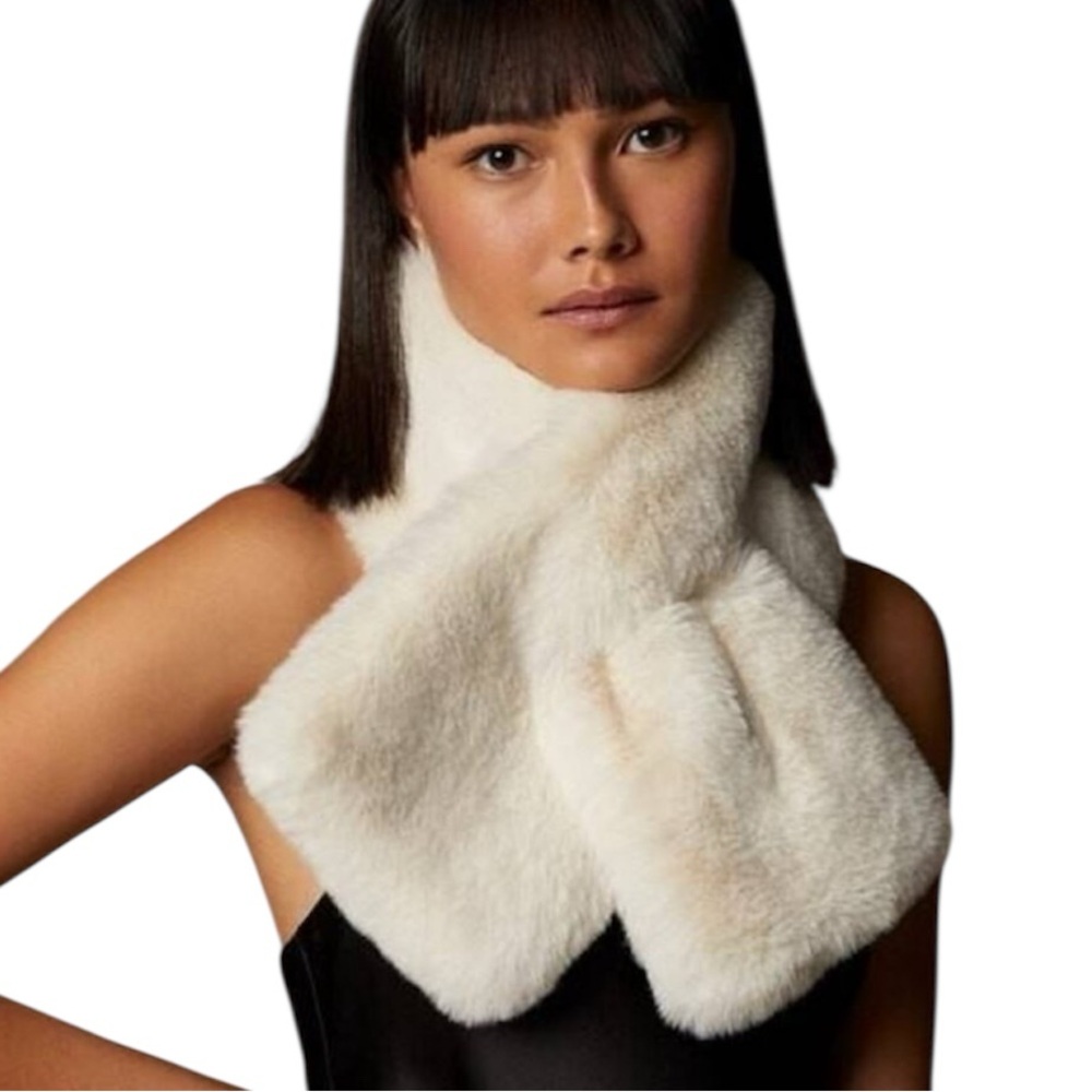 LOVE & LORE Cream White Faux Fur Scarf Stole Wrap Satin Lining Oblong